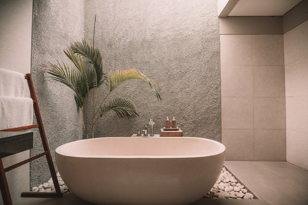 5 Best Bathroom Decor Ideas for Honeymoon Suites